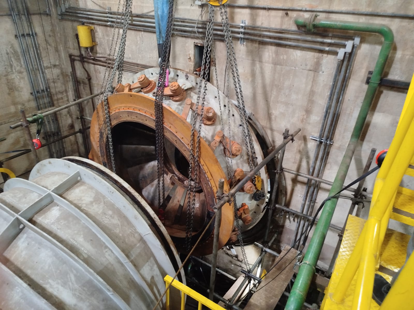 Desmontagem de Unidade Geradora — Siemens Energy - PCH Furnas do Segredo