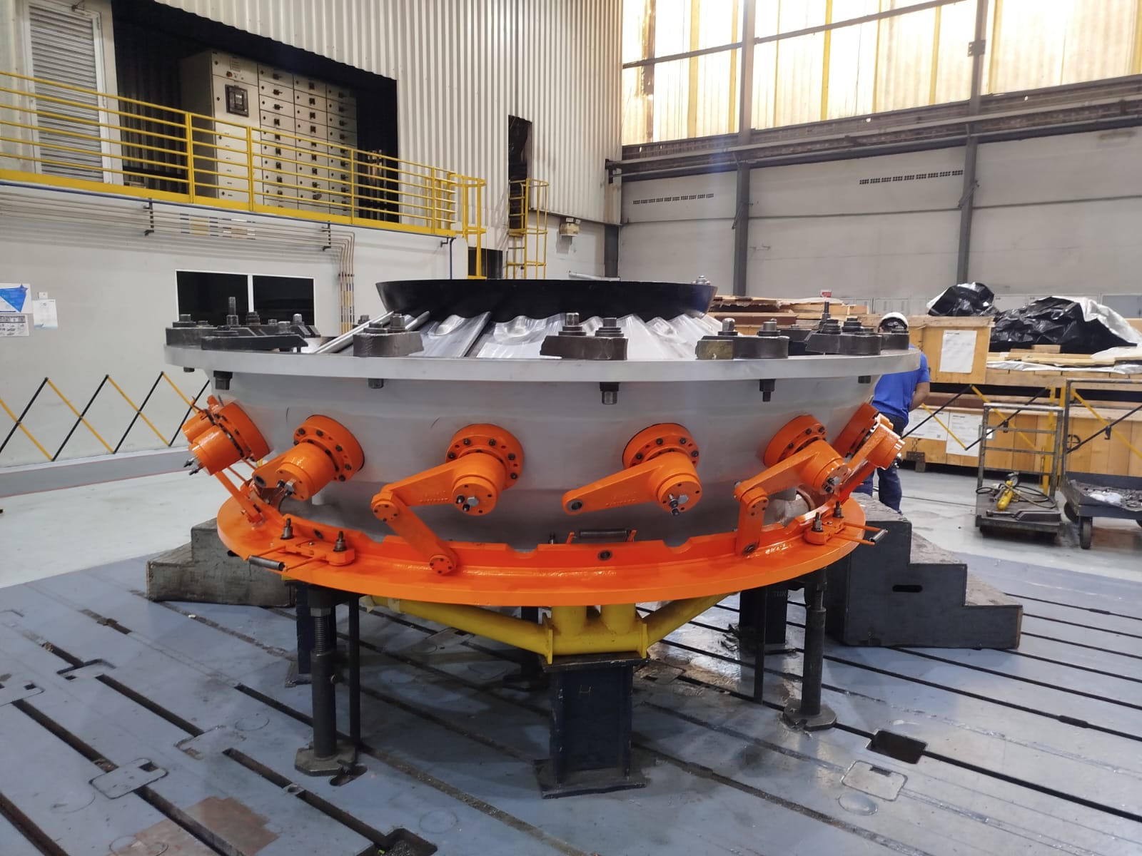 Montagem de Distribuidor — Siemens Energy - PCH Furnas do Segredo
